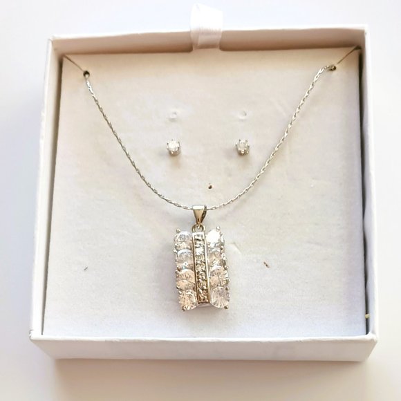 Carol Dauplaise Necklace Earring Set Silver Tone Cubic Zirconia - Picture 6 of 7
